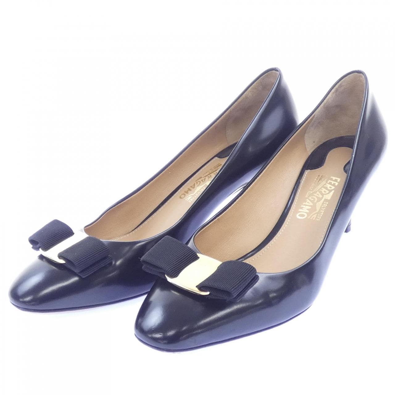 サルヴァトーレフェラガモ SALVATORE FERRAGAMO パンプス