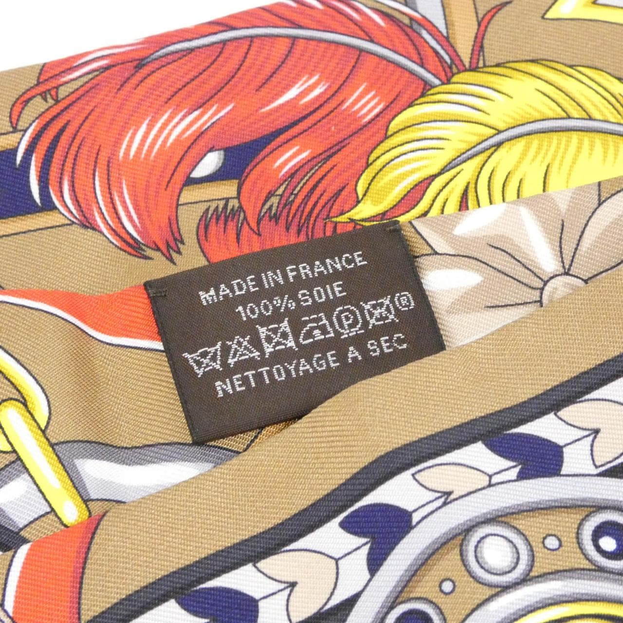 エルメス HARNAIS DE COEUR ツイリー 064090S スカーフ