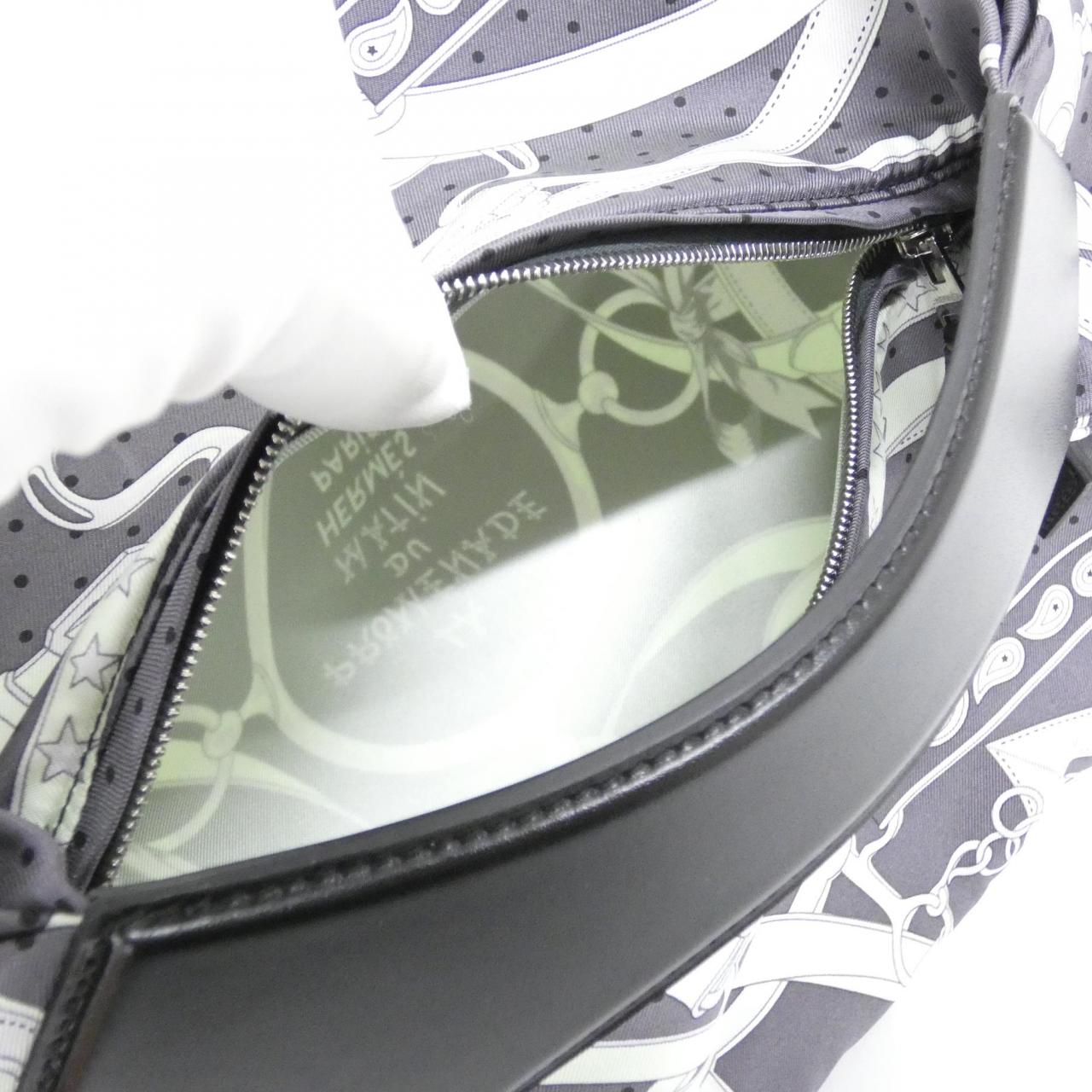 エルメス LA PROMENADE DU MAIN BANDANA バルソワ 084907CK バッグ