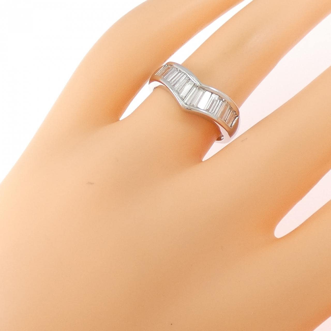 PT900 ダイヤモンド リング 1.00CT