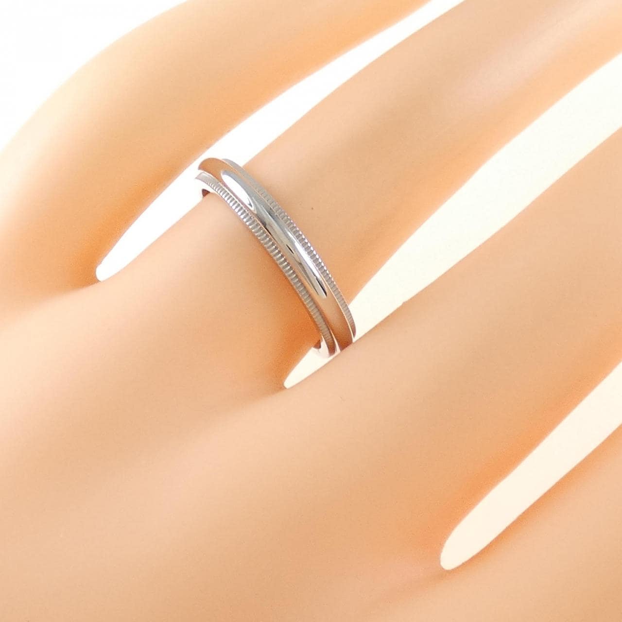 TIFFANY milgrain ring