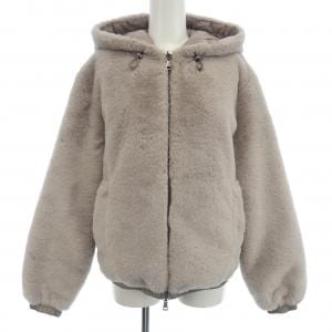 モンクレール MONCLER ダウンジャケット