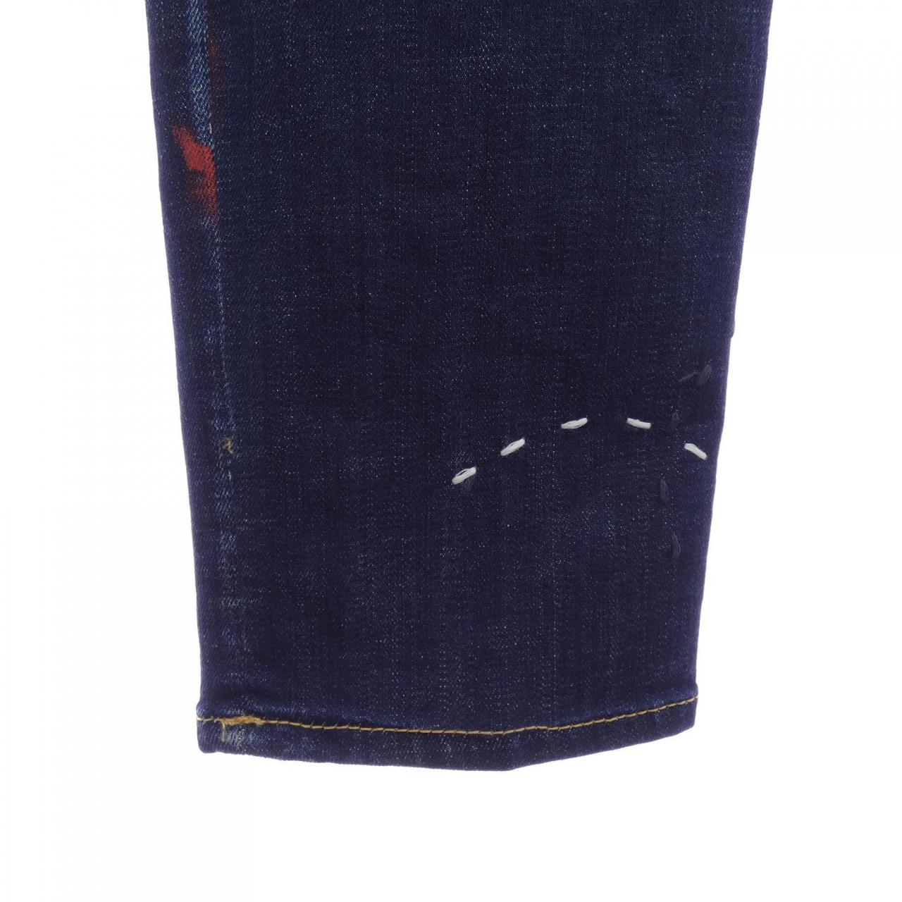 ディースクエアード DSQUARED2 S74LB1392 ジーンズ