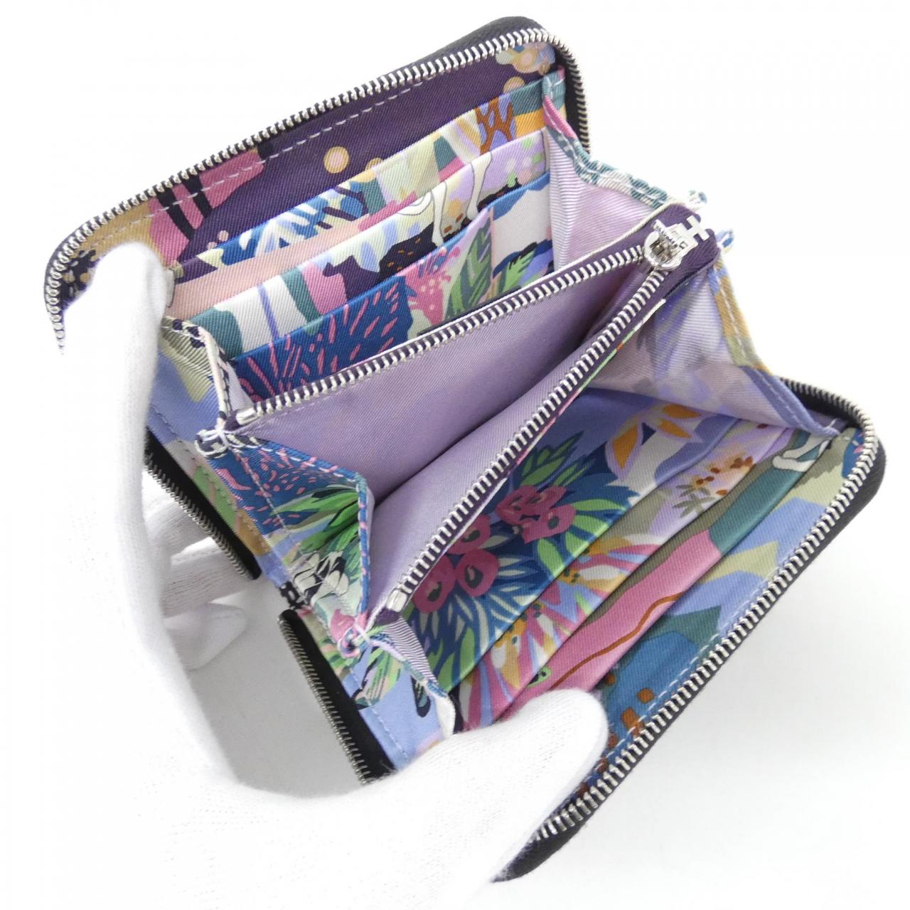 エルメス EN LIBERTE シルク イン コンパクト 084266CK 財布