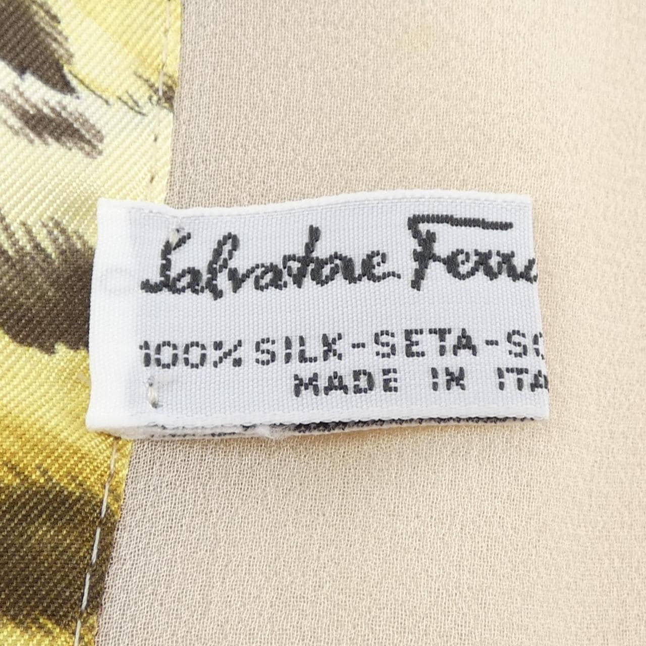 サルヴァトーレフェラガモ SALVATORE FERRAGAMO STOLE
