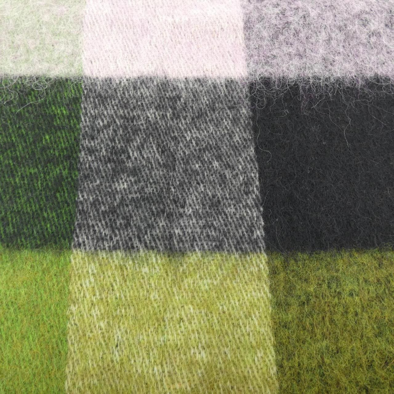 ヘンリックヴィブスコフ HENRIK VIBSKOV MUFFLER