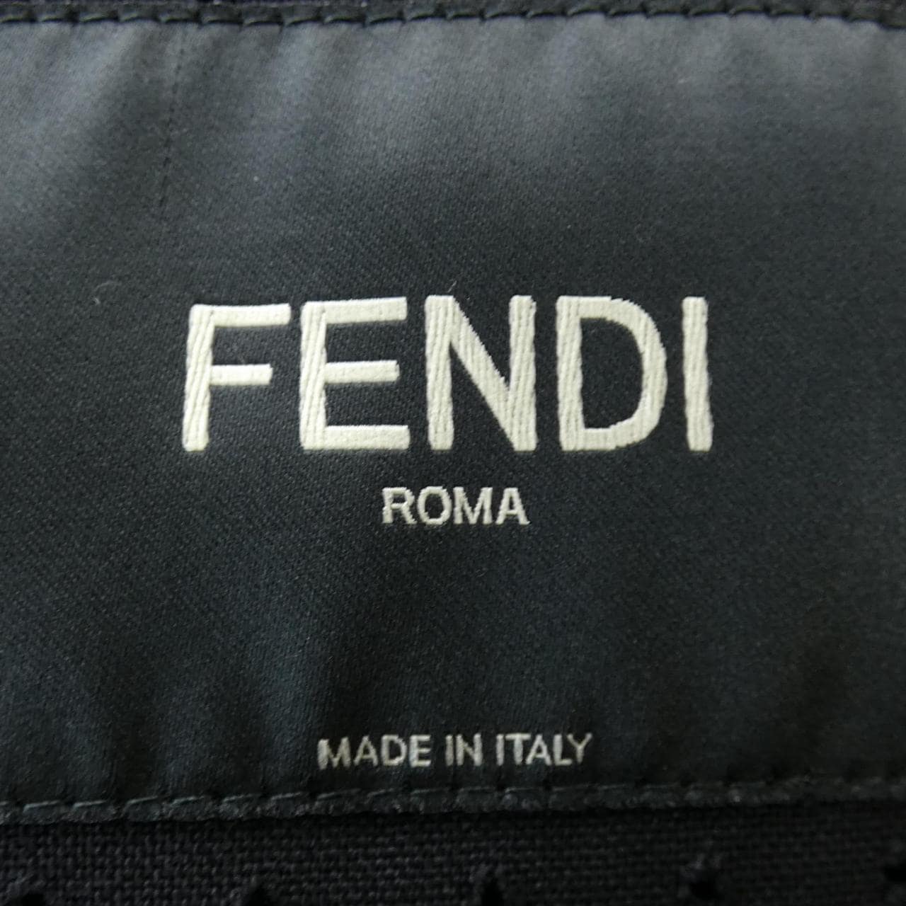 フェンディ FENDI FF0225 A6TE コート