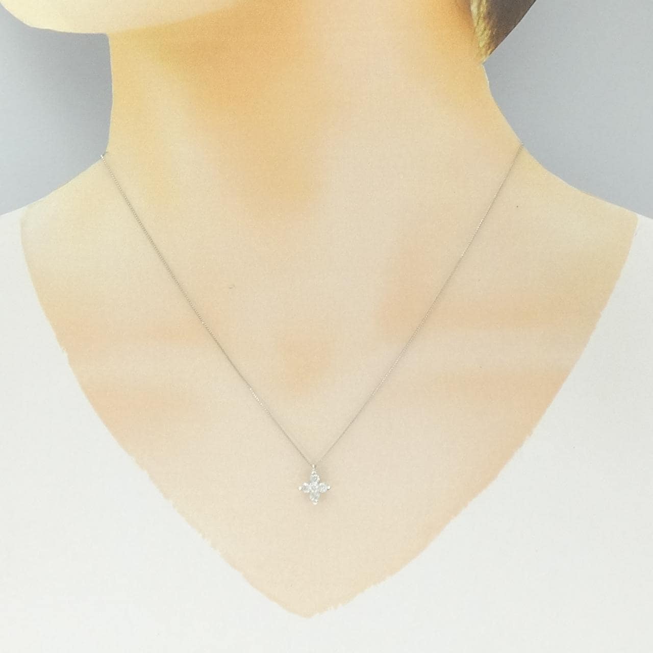 PT900/PT850 フラワー ダイヤモンド ネックレス 0.30CT