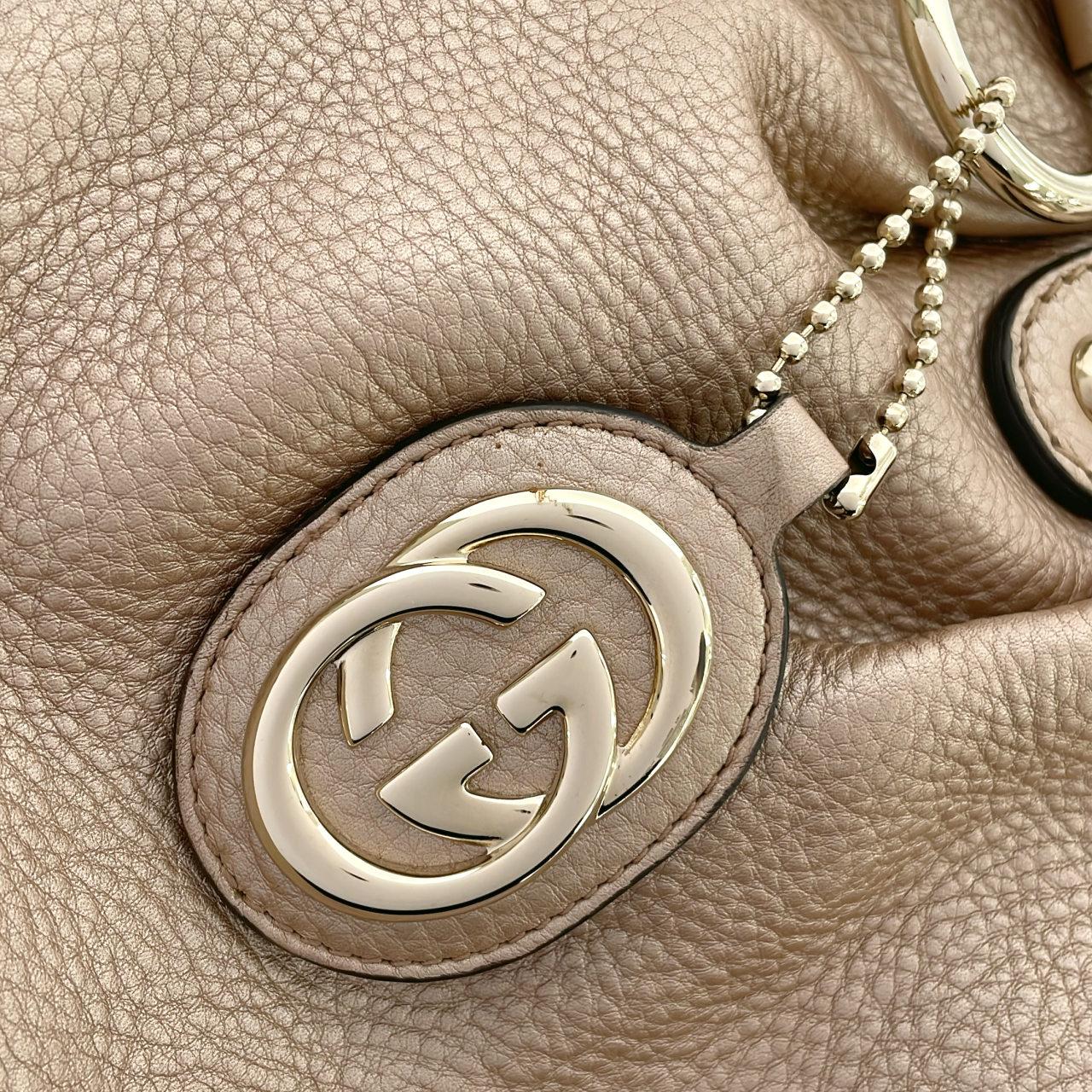 グッチ 247902 バッグ