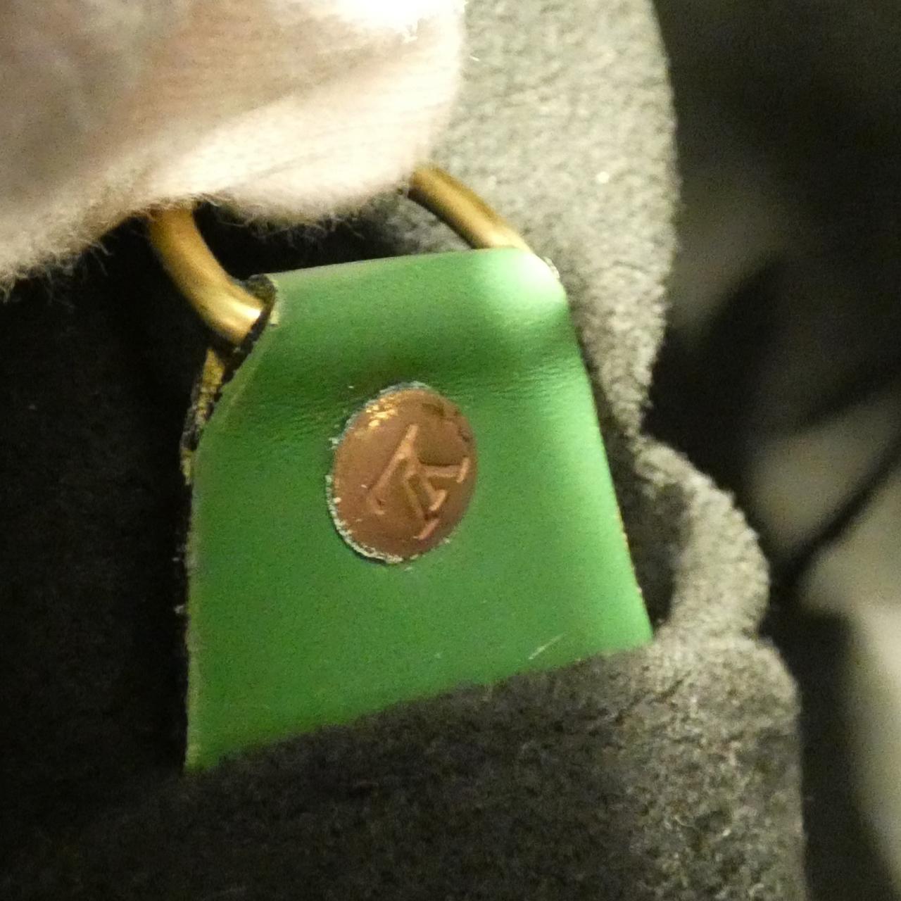 ルイヴィトン エピ ノエ M44004 ショルダーバッグ