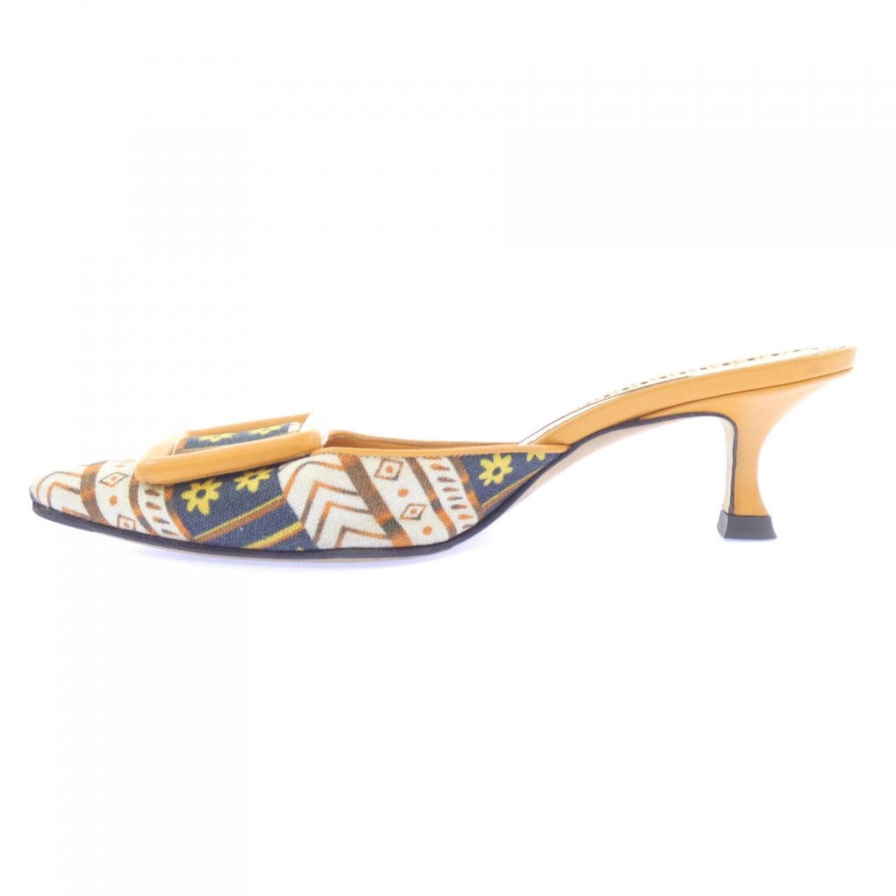 マノロブラニク MANOLO BLAHNIK サンダル