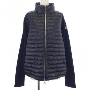 モンクレール MONCLER ダウンジャケット