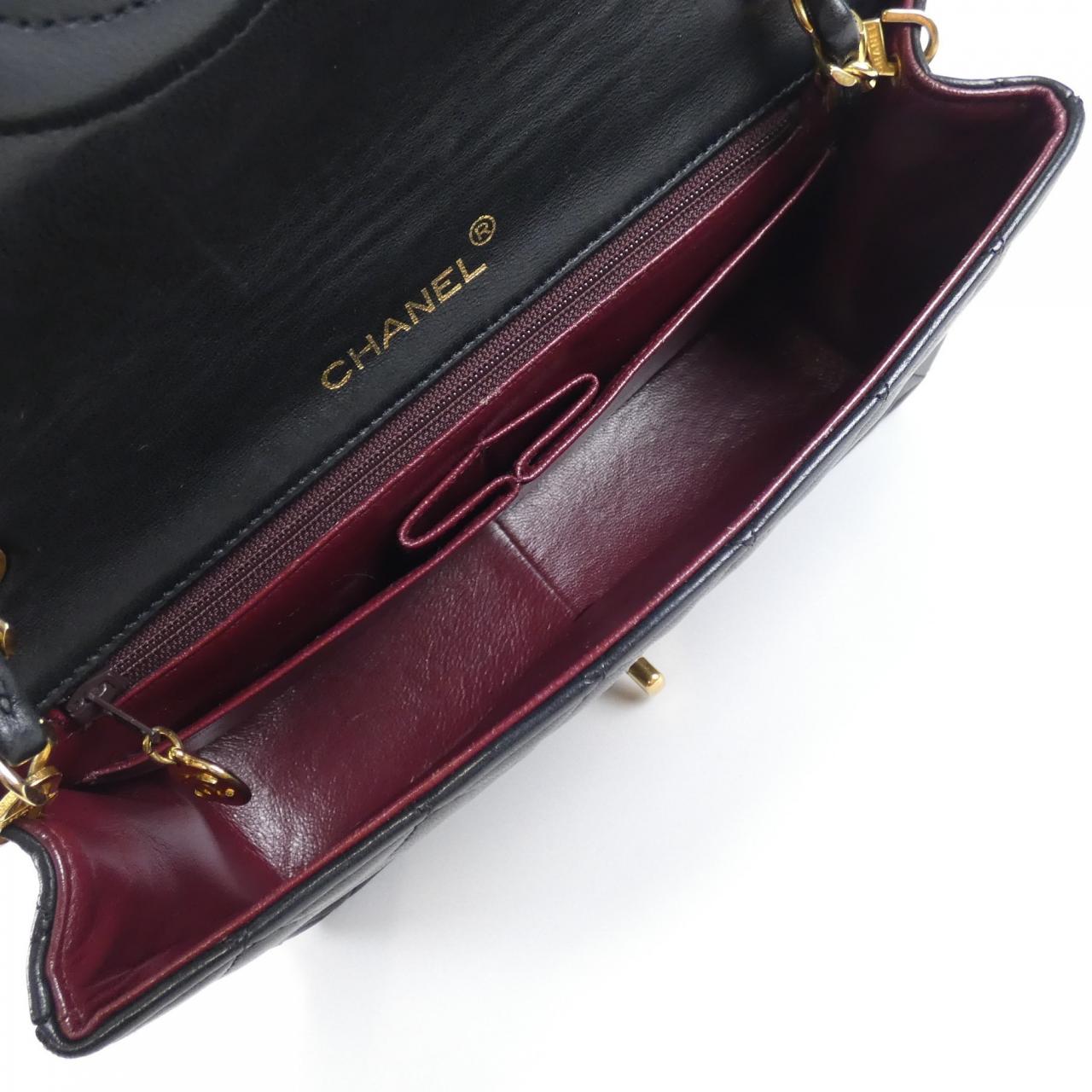 シャネル 2500 ショルダーバッグ