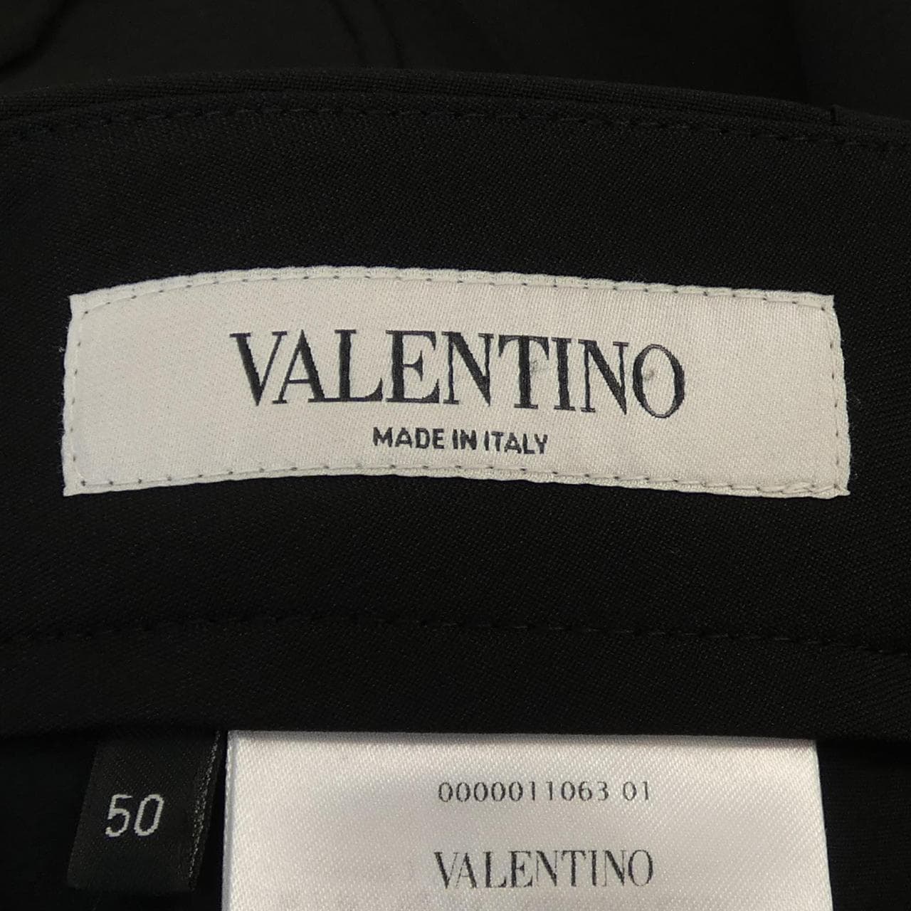 VALENTINO WV3RDA937G4 Shorts