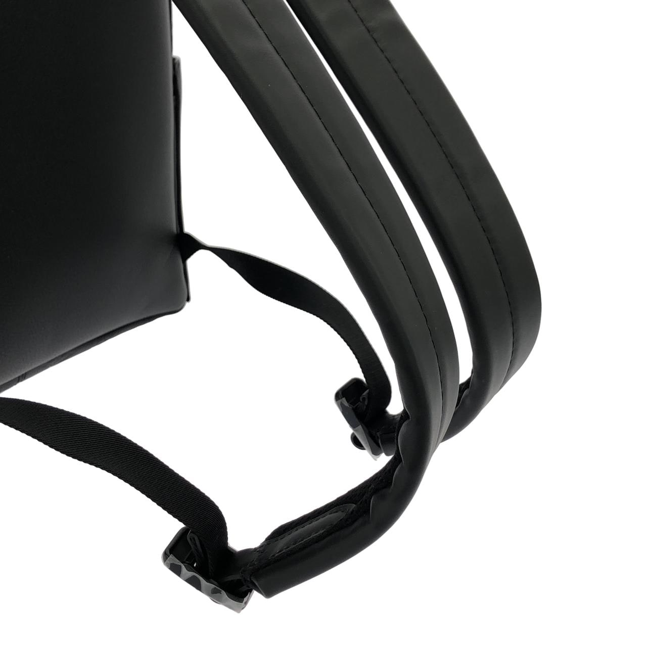 ルイヴィトン モノグラム シャドウ ディスカバリー バックパック PM M46553 リュックサック