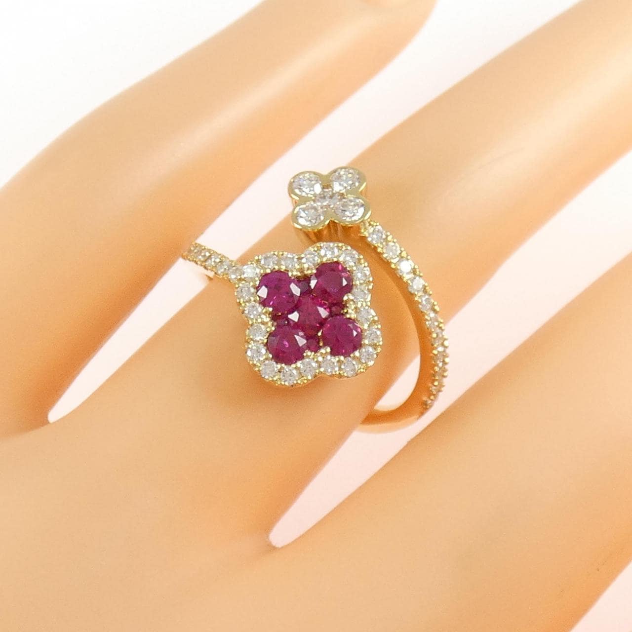K18YG フラワー ルビー リング 0.58CT