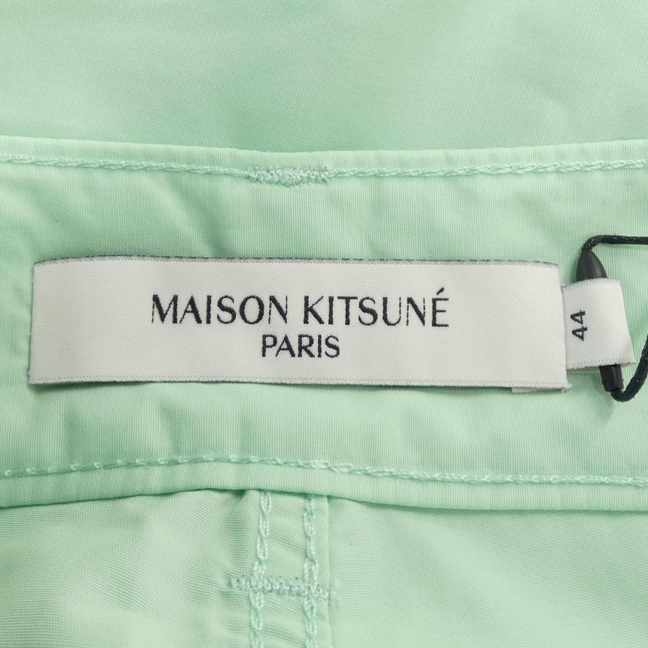メゾンキツネ MAISON KITSUNE ショートパンツ