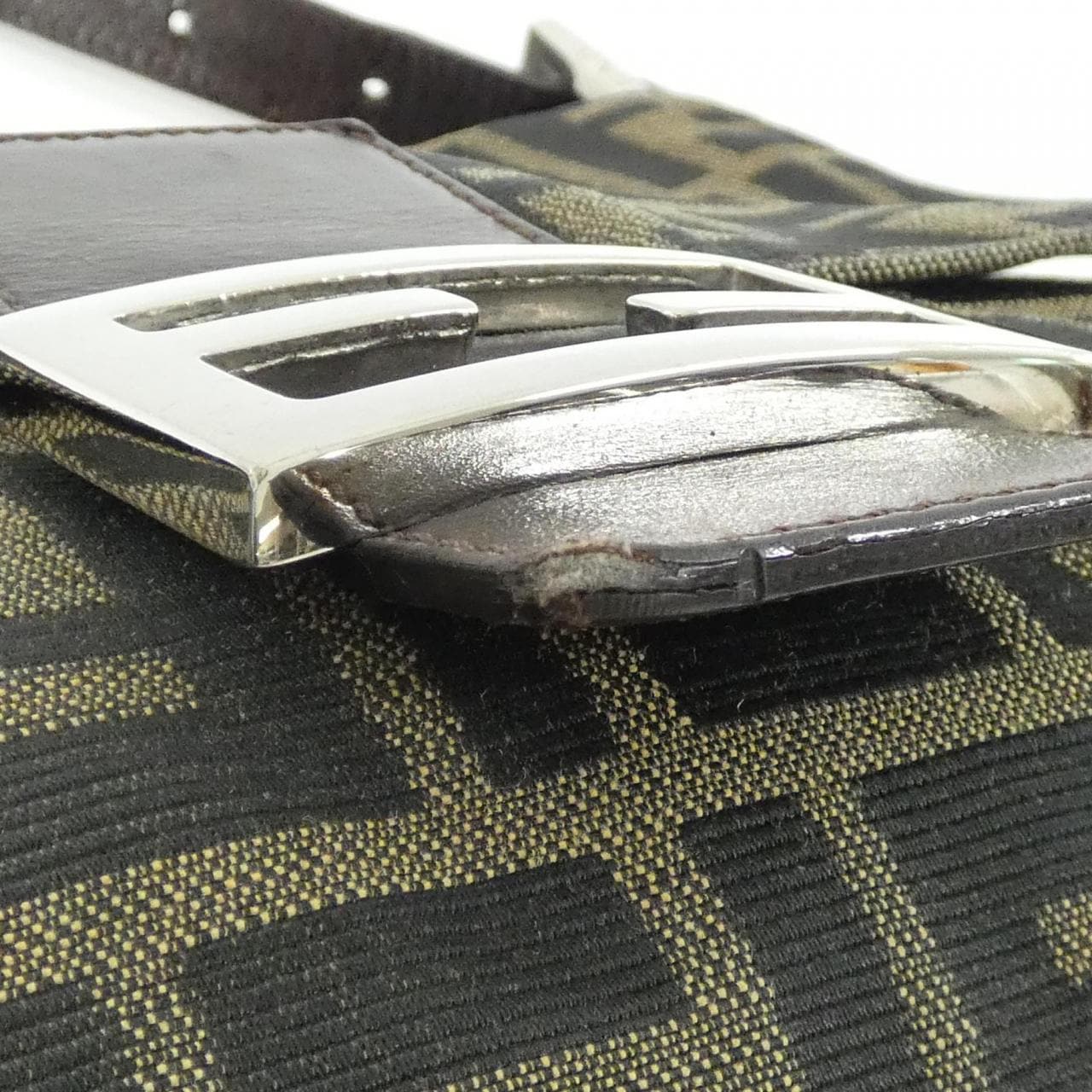 【ヴィンテージ】フェンディ マンマ バゲット 26325 ショルダーバッグ