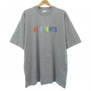 ヴェトモン VETEMENTS Tシャツ
