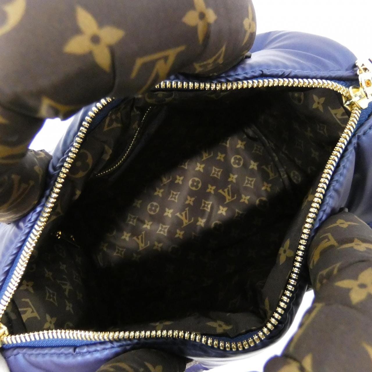 LOUIS VUITTON Monogram (LV Pillow) Speedy Bandouliere 25cm M21061 Boston Bag
