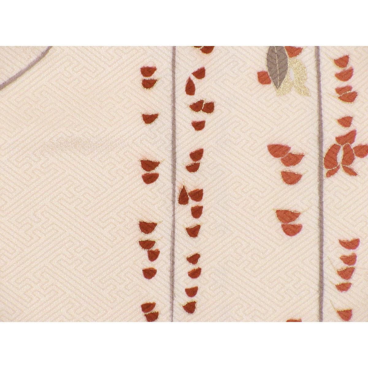 訪問着　友禅金彩加工　刺繍入り