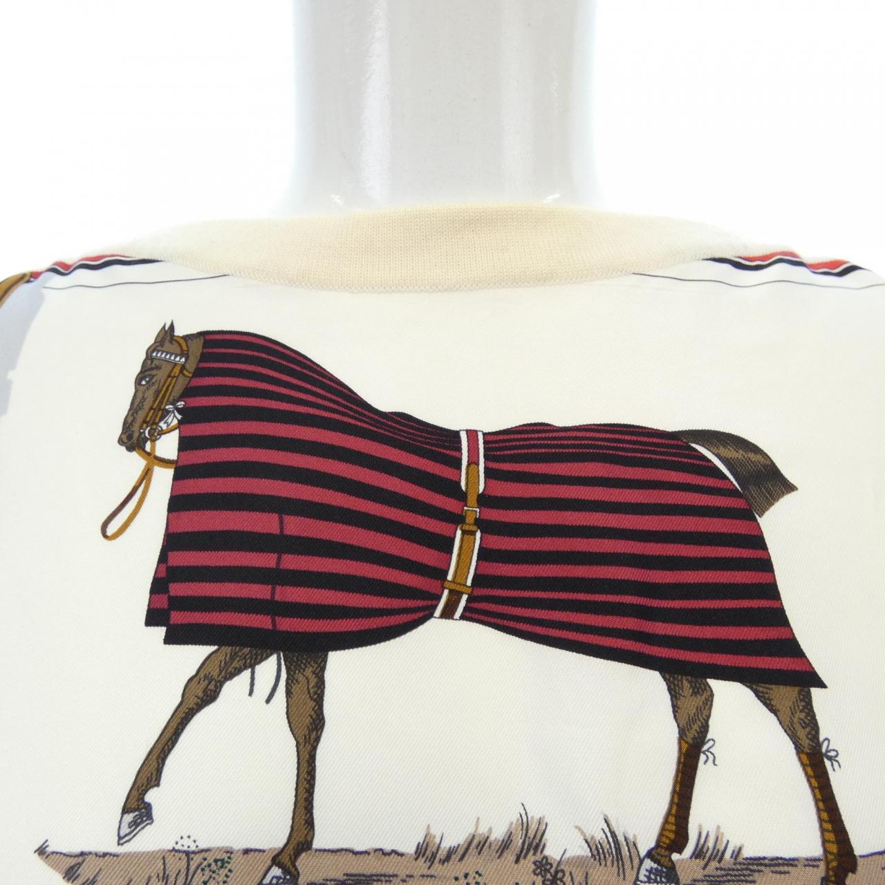 エルメス HERMES トップス