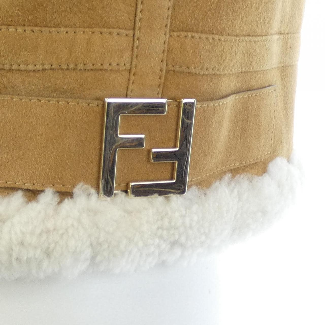 フェンディ FENDI FM5299 AJA9 ムートンジャケット