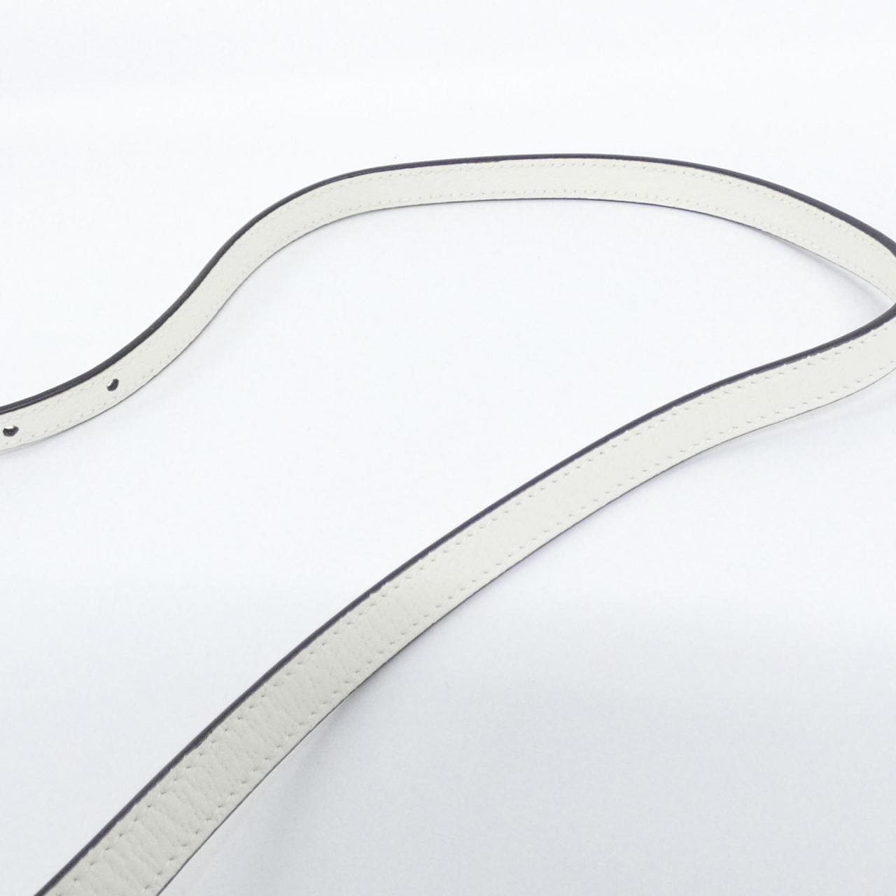 グッチ 702203 UZ3BT フォンケース