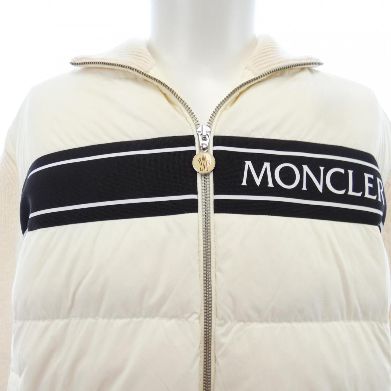 モンクレール MONCLER 20919B00005 ダウンジャケット