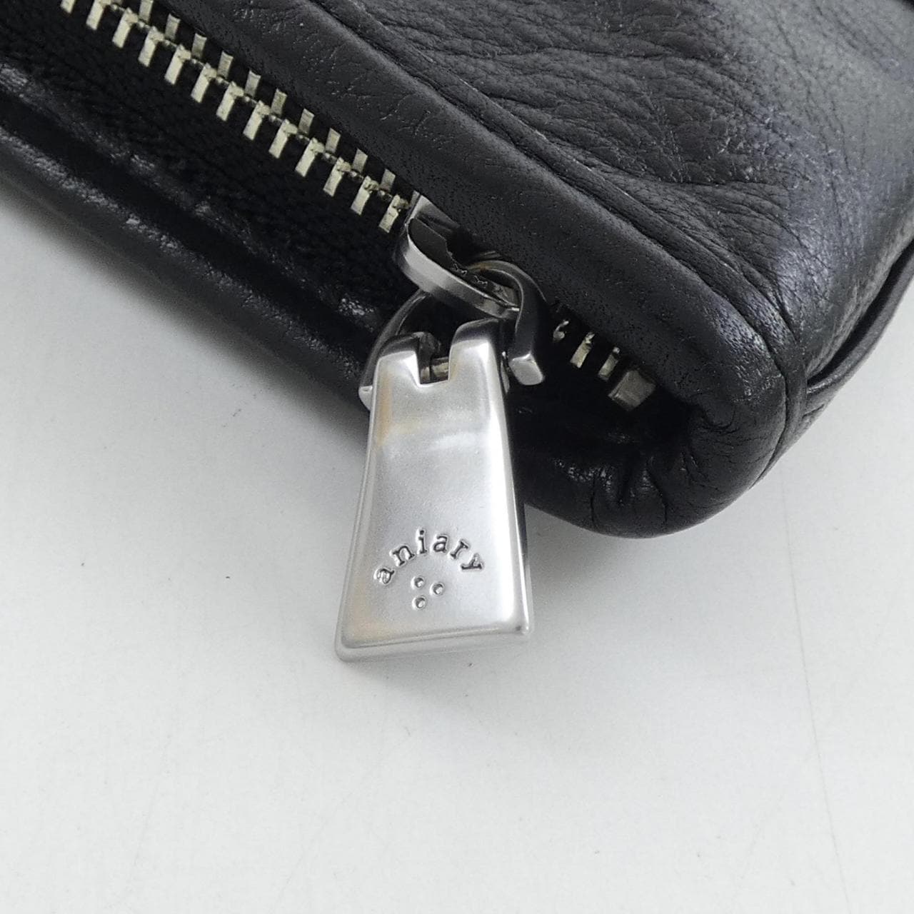 アニアリ ANIARY BAG