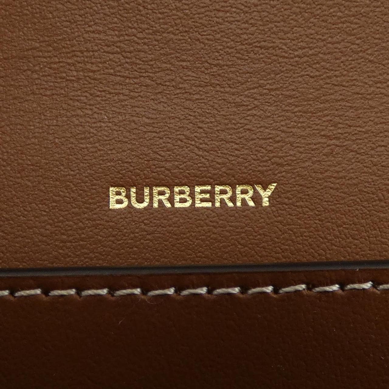 BURBERRY包