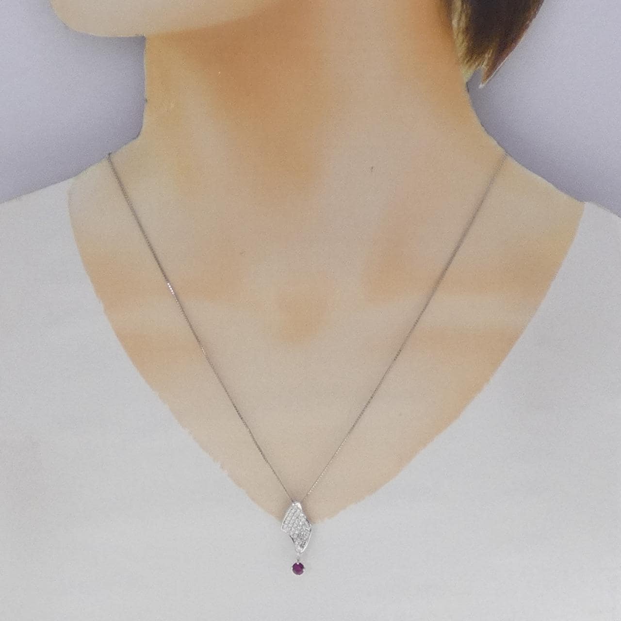 K18WG ルビー ネックレス 0.32CT