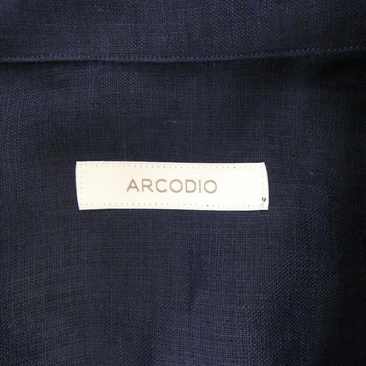 ARCODIO 02101 S／Sシャツ