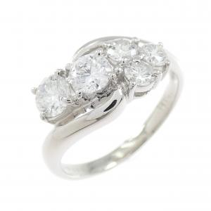 PT900 ダイヤモンド リング 0.664CT
