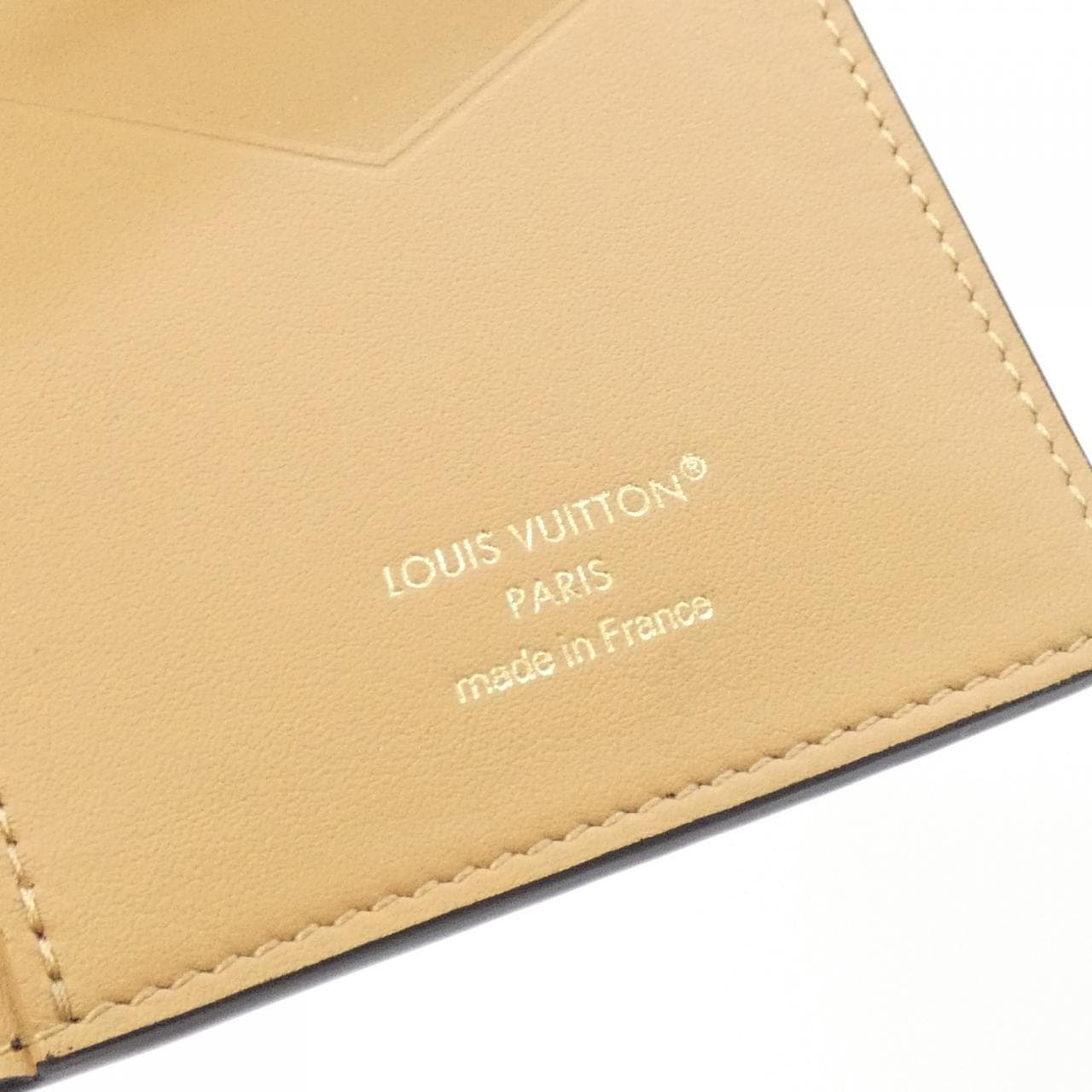 ルイヴィトン トリヨン LVヴェルティカル ウォレット M81330 財布