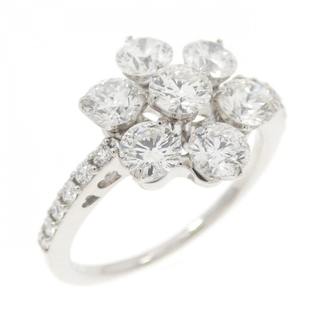 K18WG フラワー ダイヤモンド リング 1.31CT