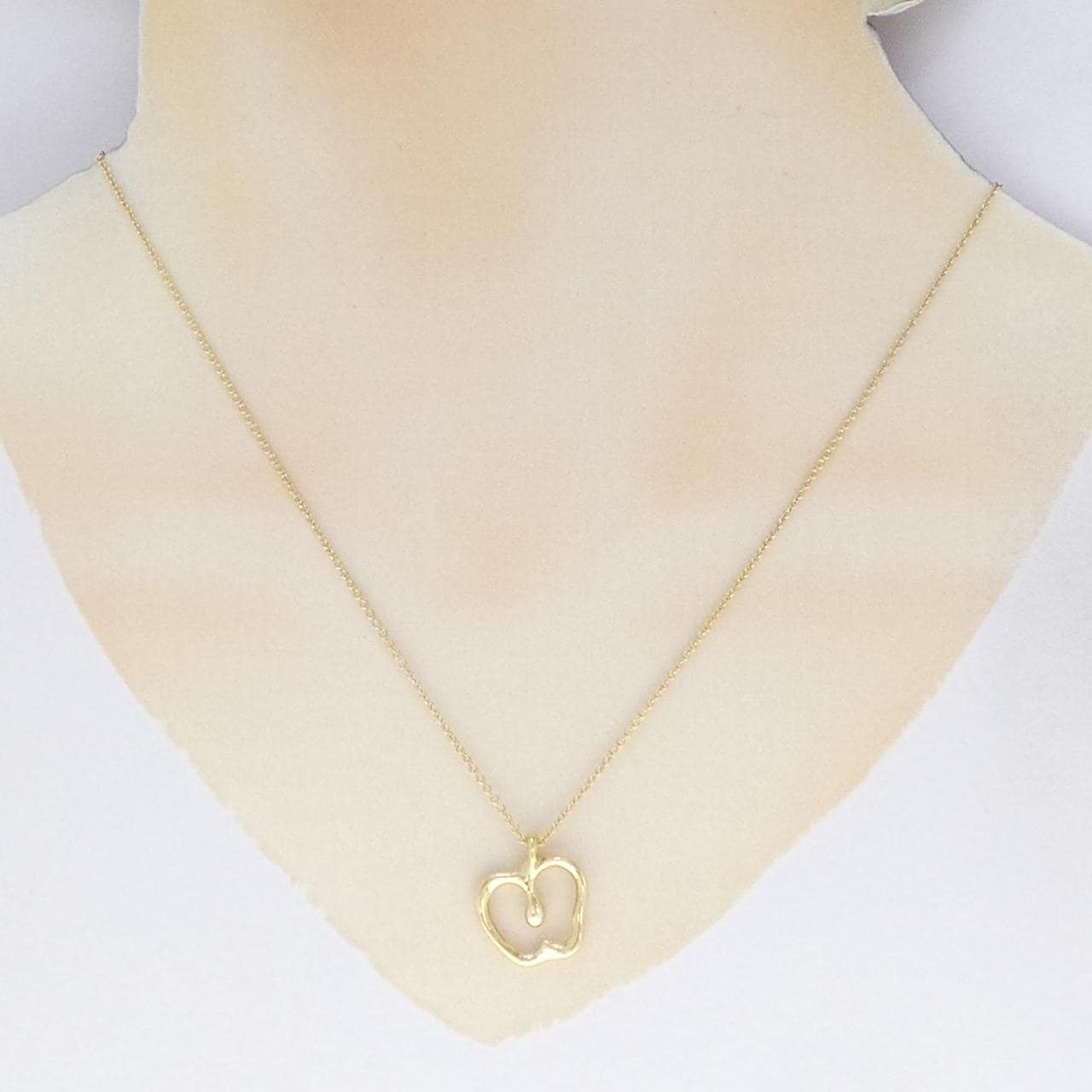 TIFFANY apple necklace