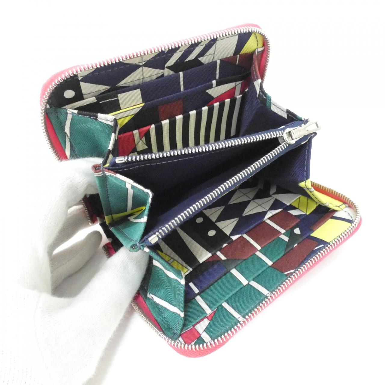 エルメス ONE TWO THREE シルク イン コンパクト 073572CK 財布