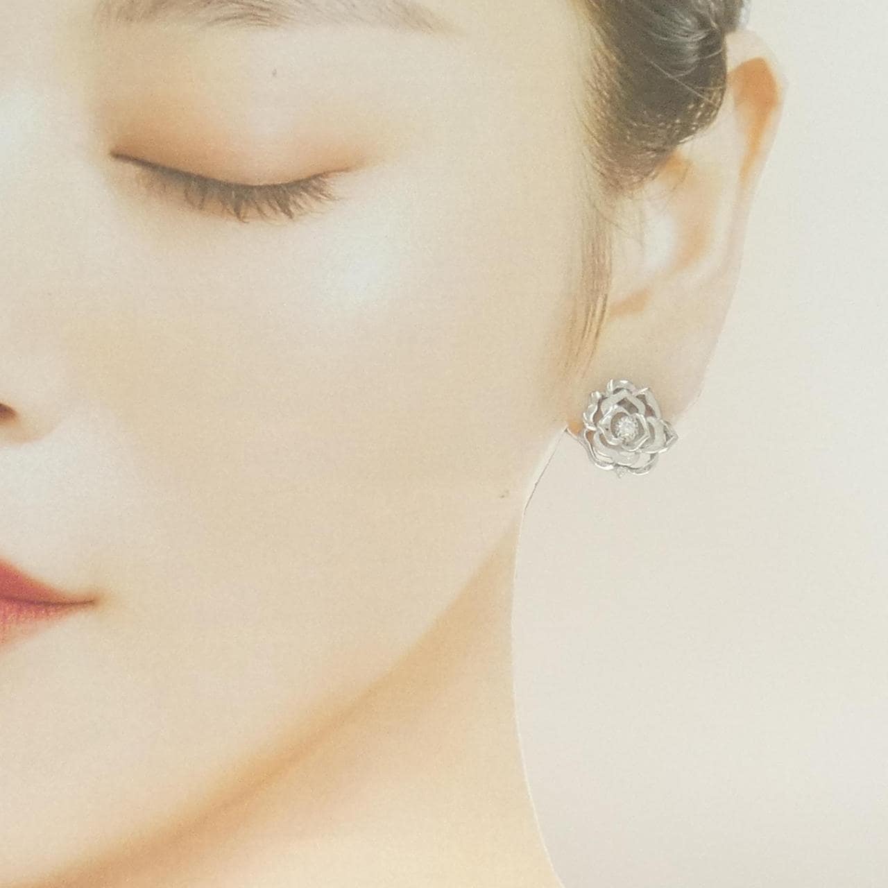 K18WG玫瑰金鑽石耳環 0.14克拉