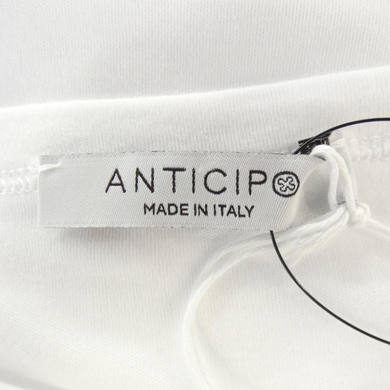 アンティーチポ ANTICIPO Tシャツ