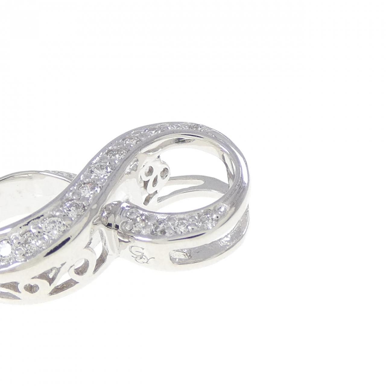 ユキザキ ノンブル ペンダント 0.19CT