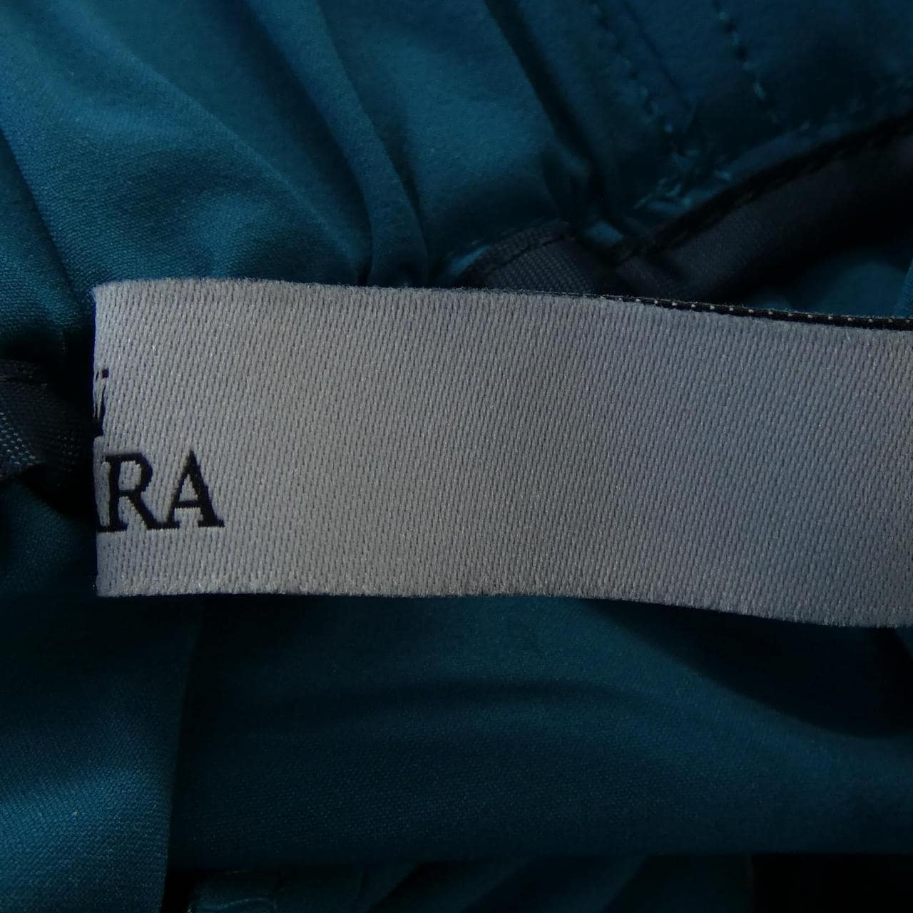 ティアラ TIARA パンツ