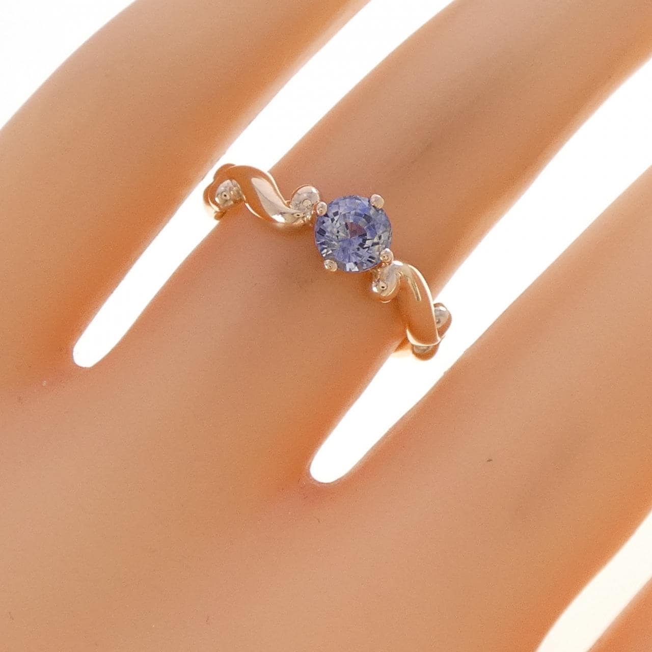 K10PG 合成サファイヤ リング 0.69CT