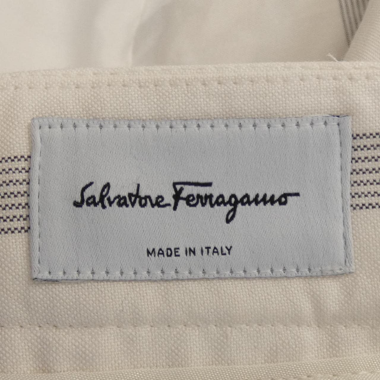 サルヴァトーレフェラガモ SALVATORE FERRAGAMO パンツ