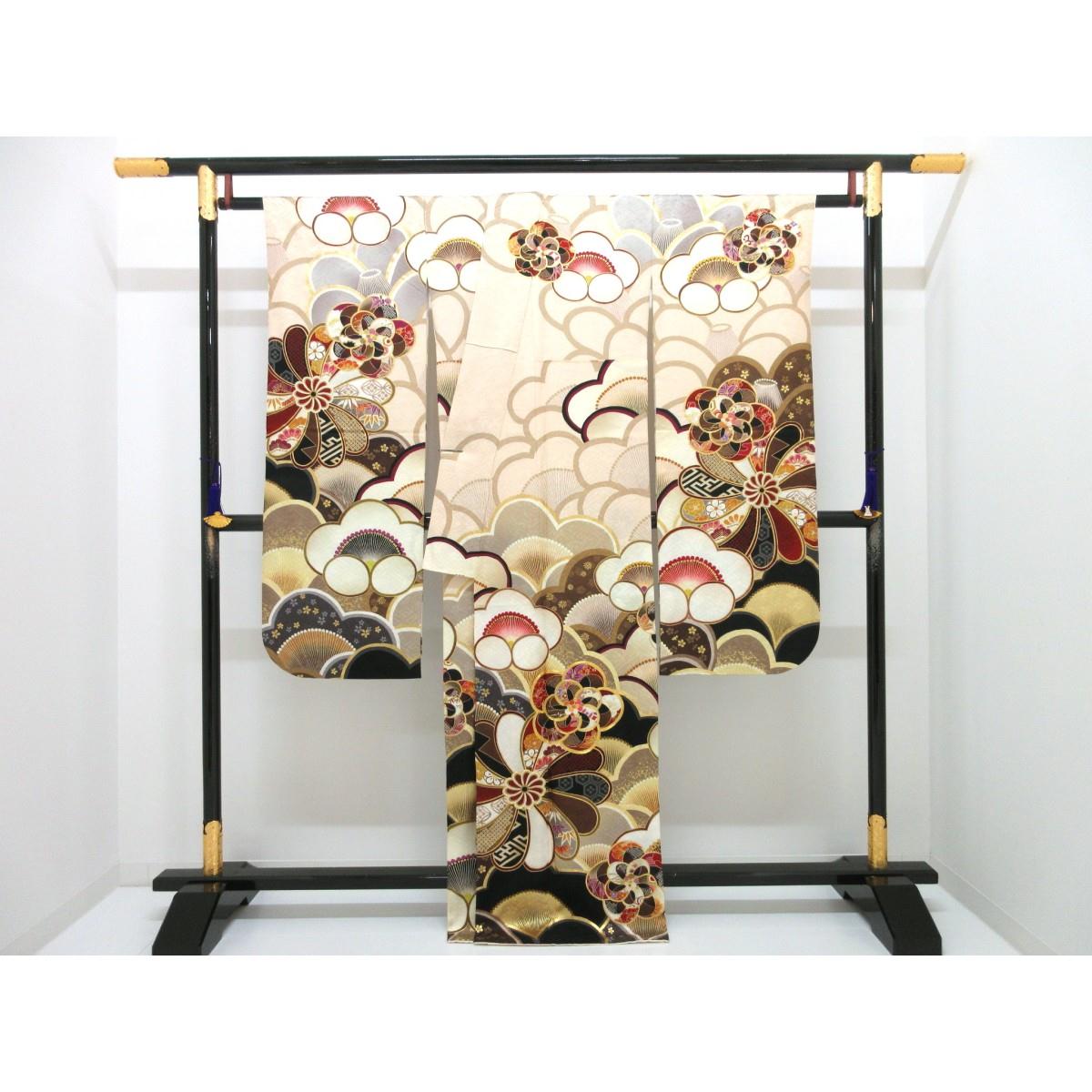 振袖　九重　中村里砂