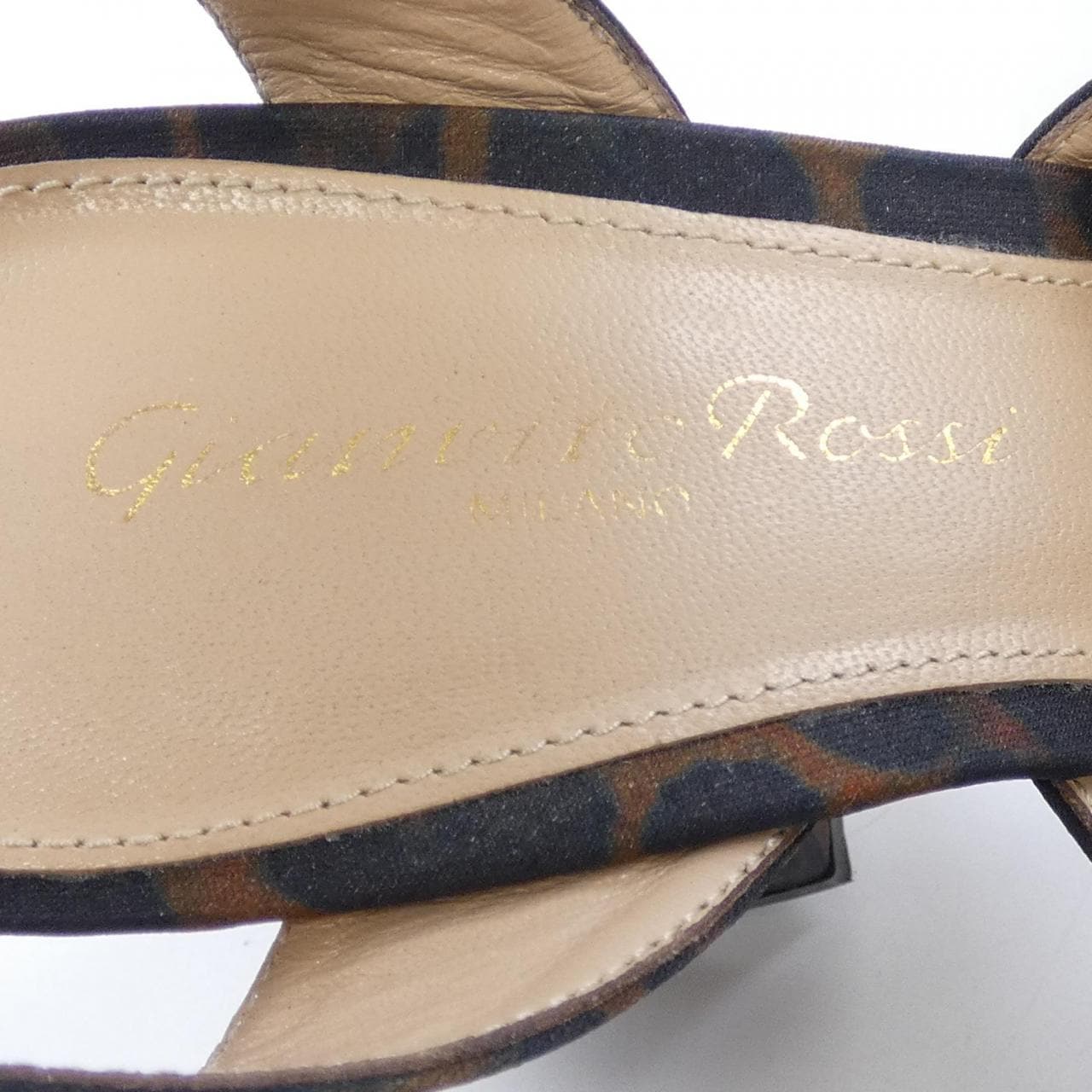 ジャンヴィトロッシ GIANVITO ROSSI サンダル