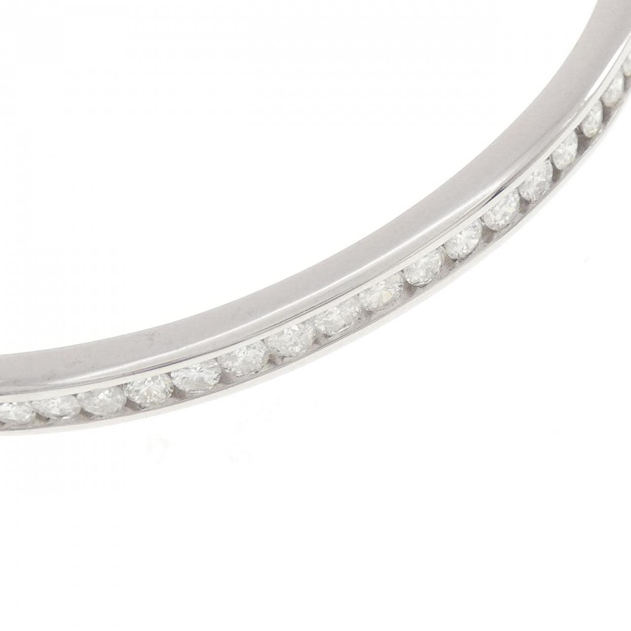K18WG ダイヤモンド バングル 2.00CT