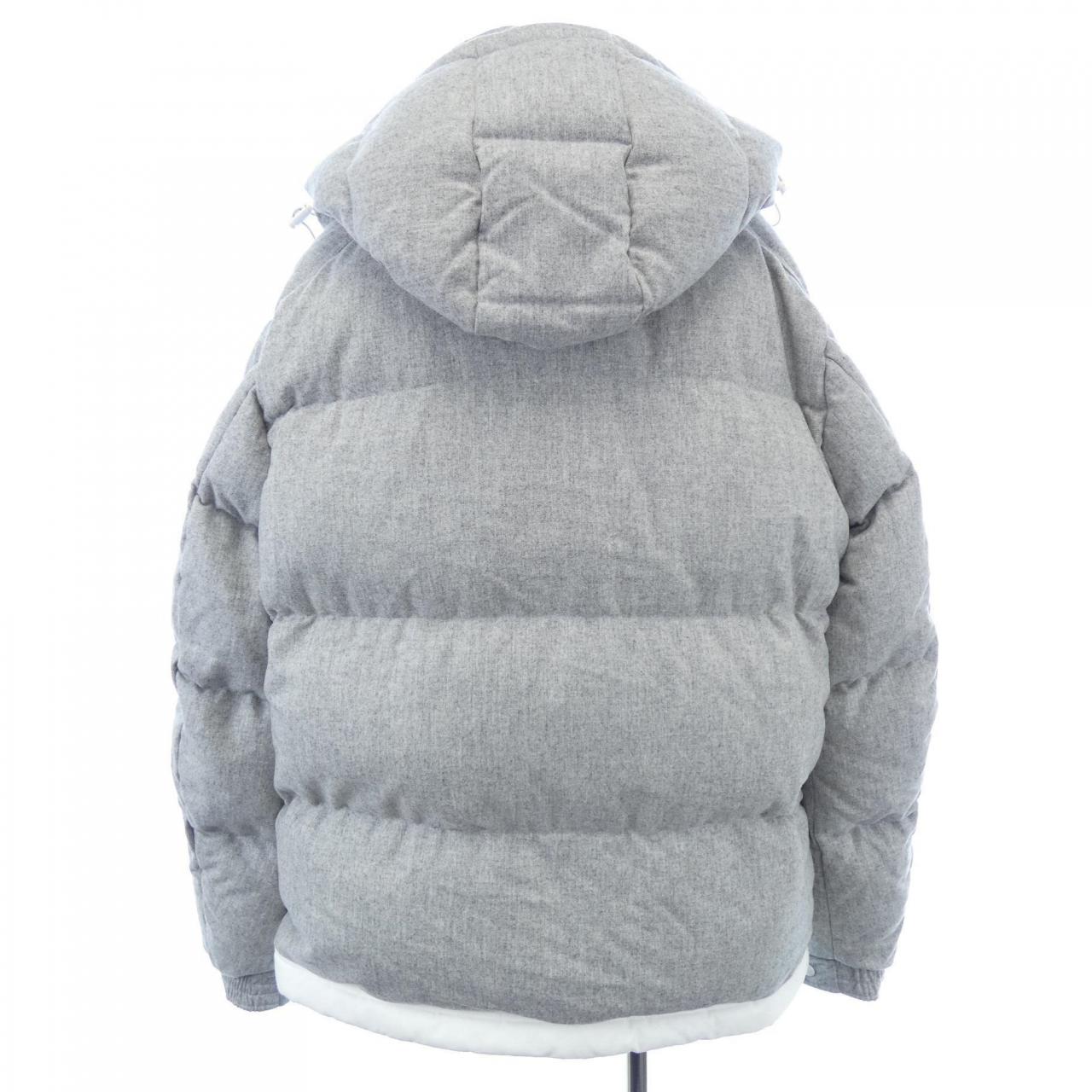 モンクレール MONCLER ダウンジャケット