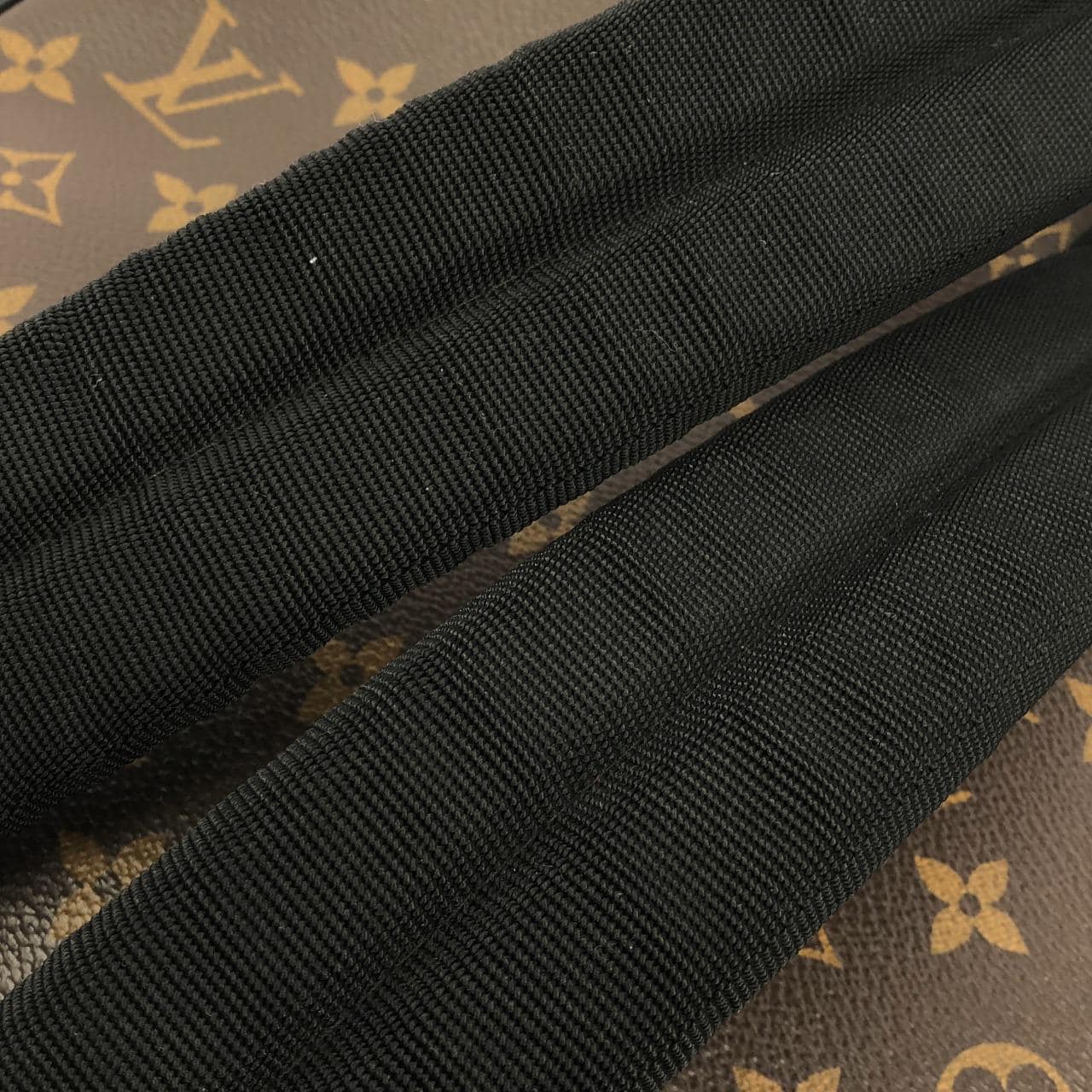 ルイヴィトン モノグラム マカサー ジョッシュ M41530 リュックサック