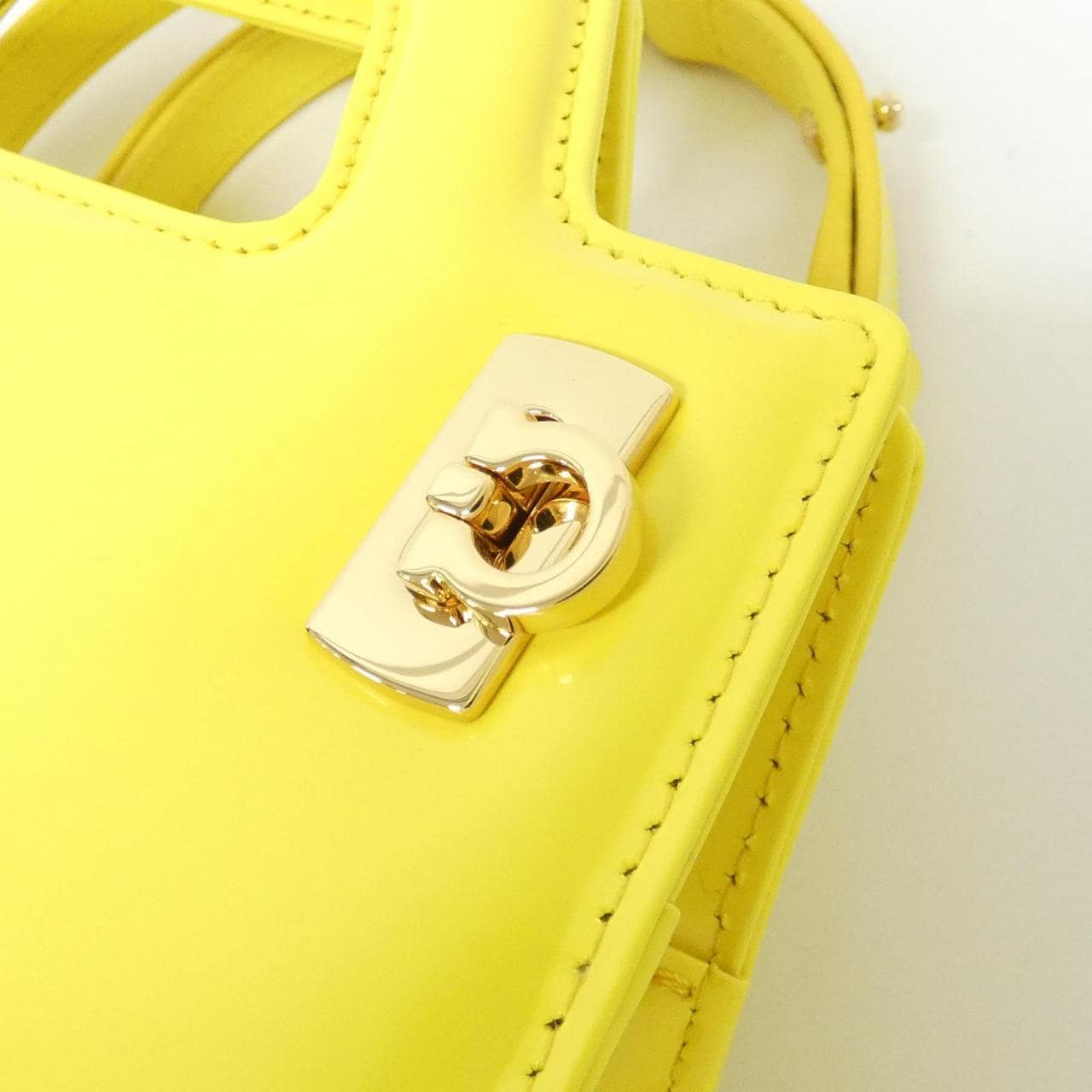 サルヴァトーレフェラガモ 21 3485 バッグ